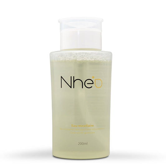 Eau micellaire nettoyant / démaquillant